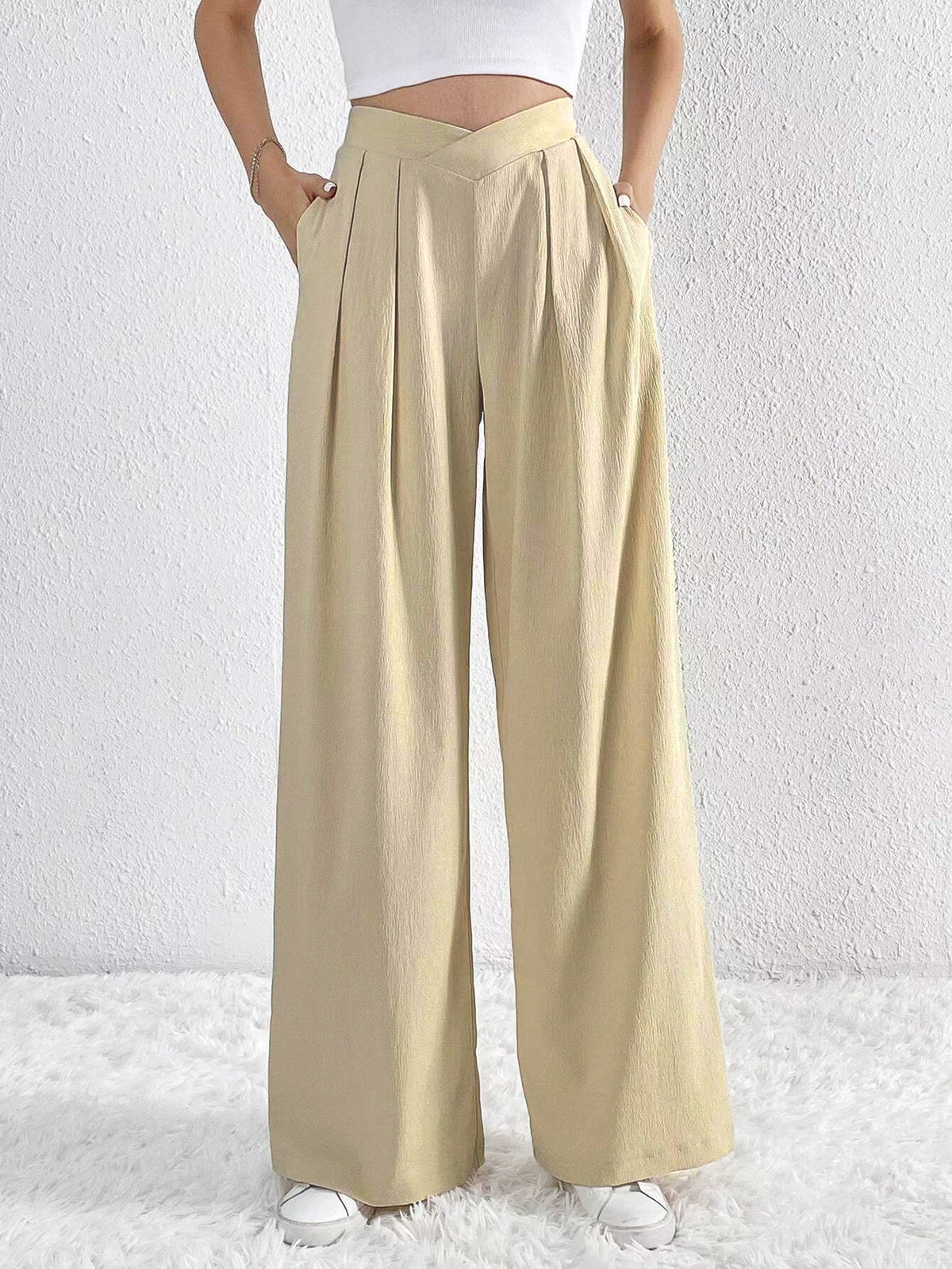 Pantalon large plissé taille haute