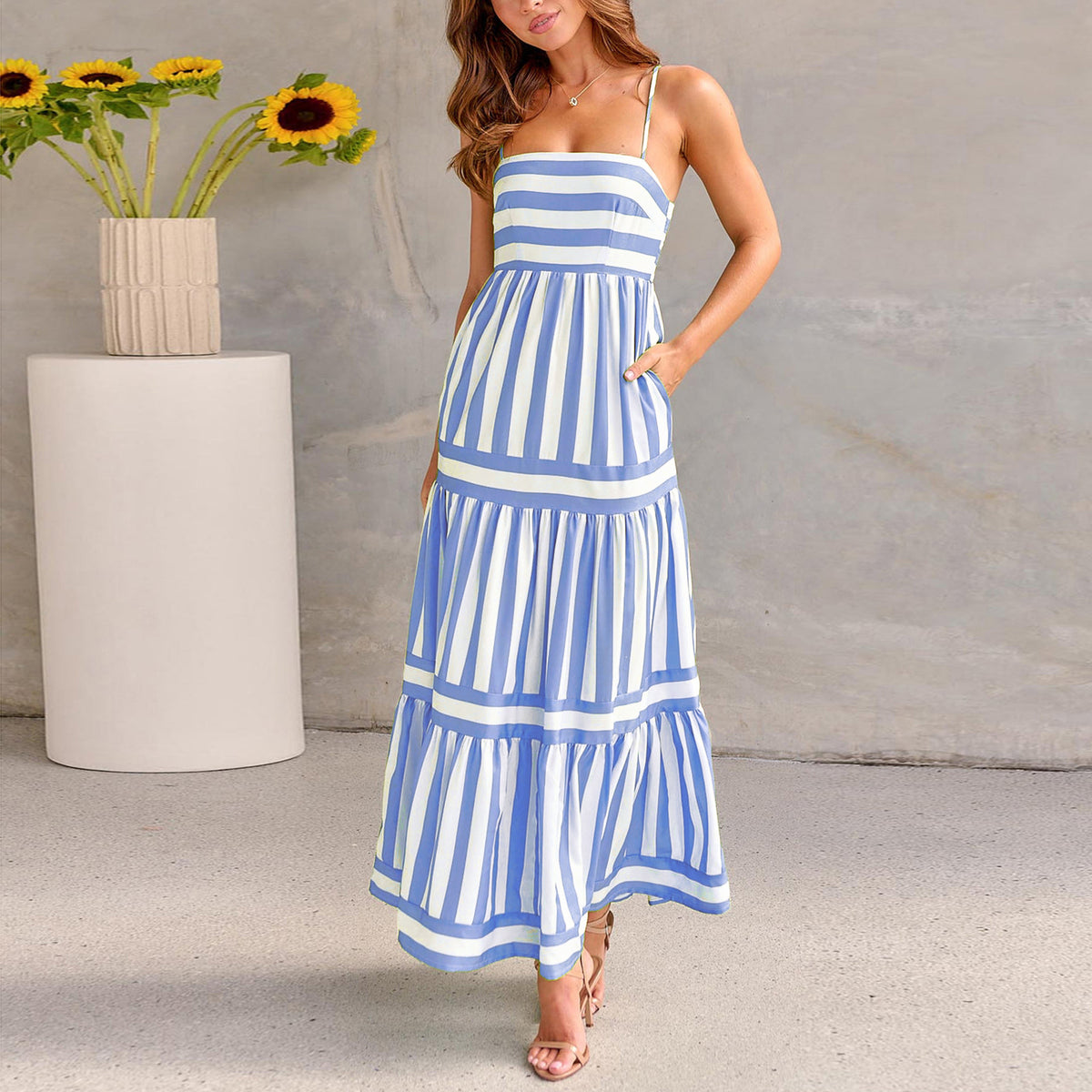 Robe longue rayée à col carré et poches – vue 2