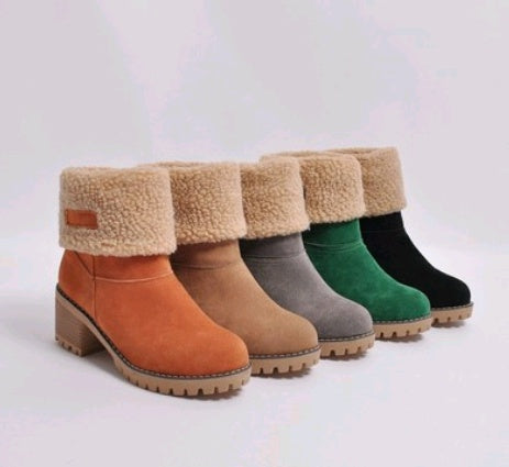Bottines en suédine à talon épais