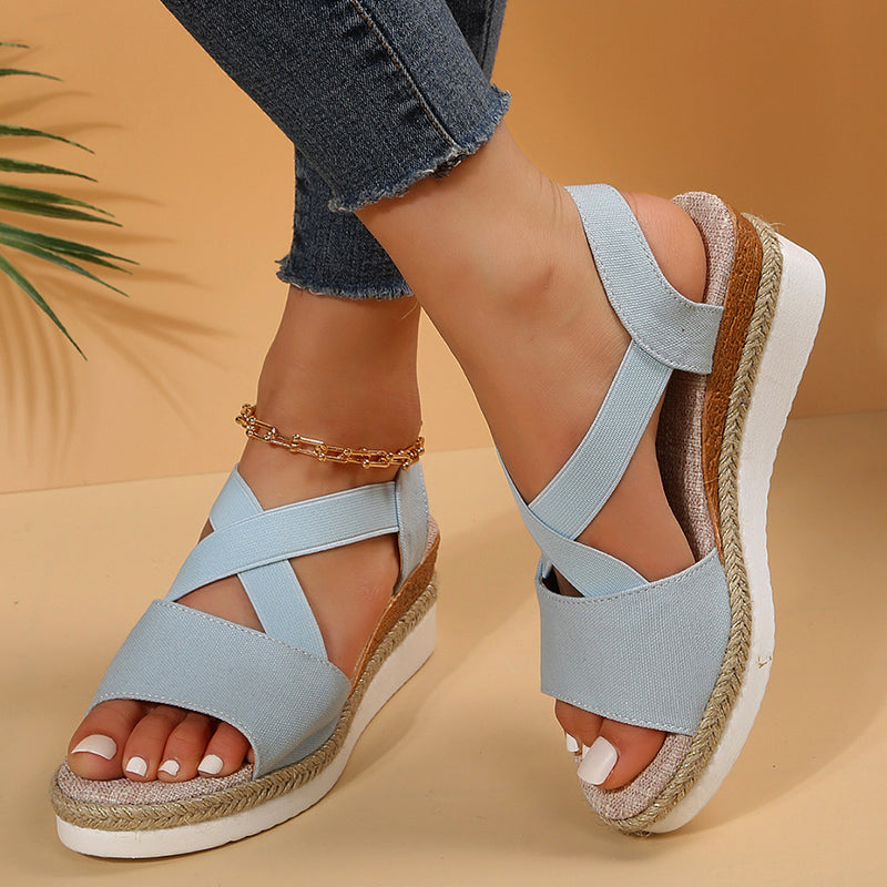 Sandales compensées à brides croisées – vue 4