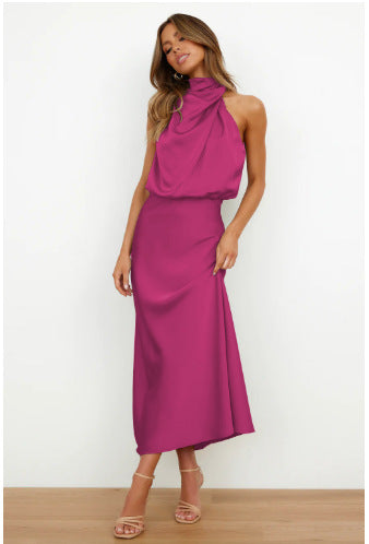 Robe midi en satin sans manches – vue 11
