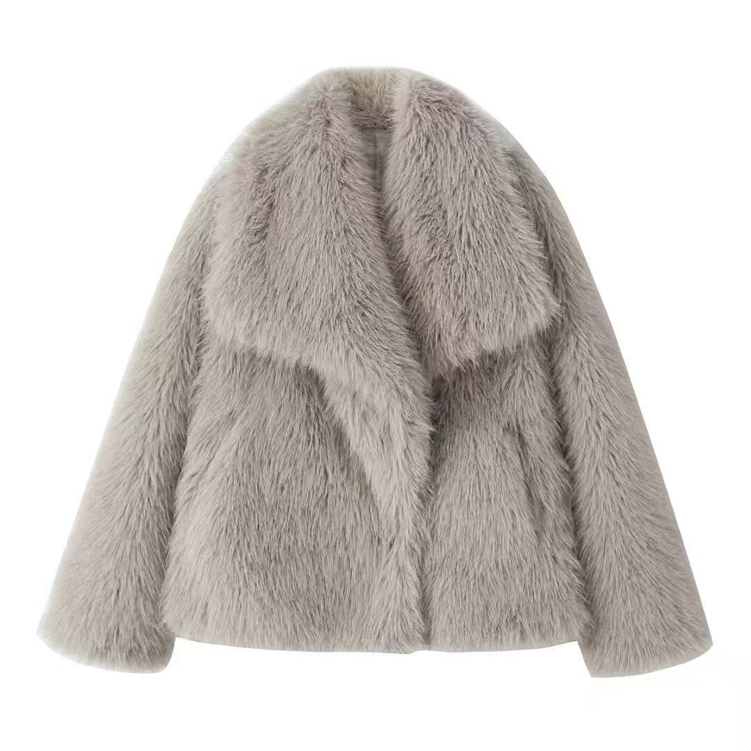 Veste courte en fausse fourrure à revers – vue 17