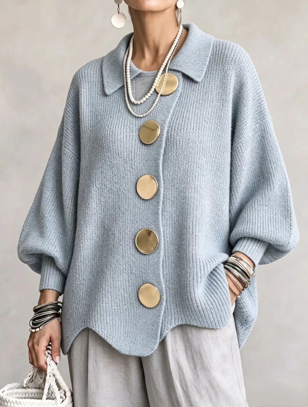 Cardigan Joséphine – Maille côtelée oversize à boutons dorés – vue 10